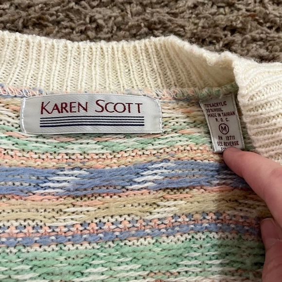 VTG Karen Scott Alpine Cardigan Women's Medium Cream Pastel V Neck Oversized - Picture 3 of 4